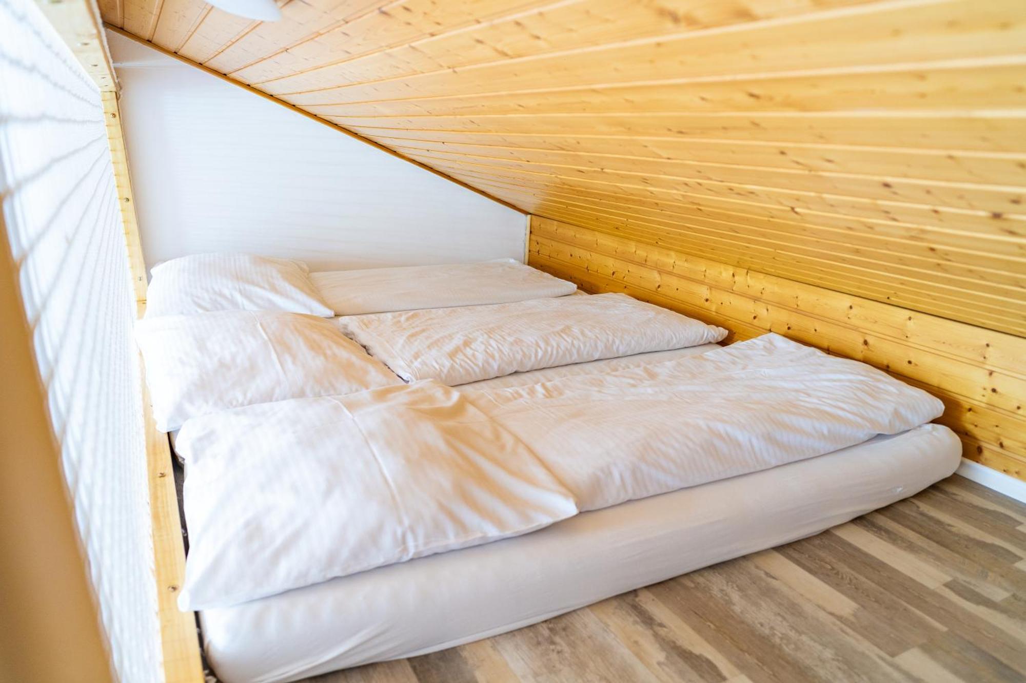 Sweet Rooms Bubesheim Exteriör bild
